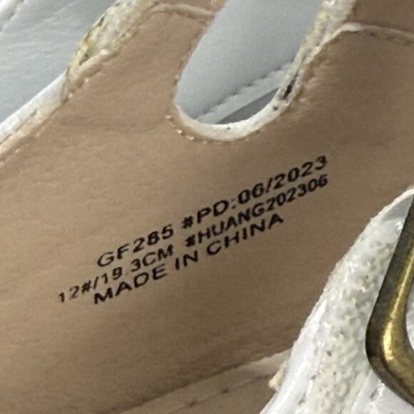 Double straps Toddler shoes size 12 GINFIVE New - Picture 7 of 12